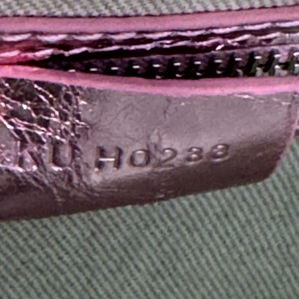 Givenchy Antigona Lock Bag in Laminated Leather Pink - Picture 6 of 7
